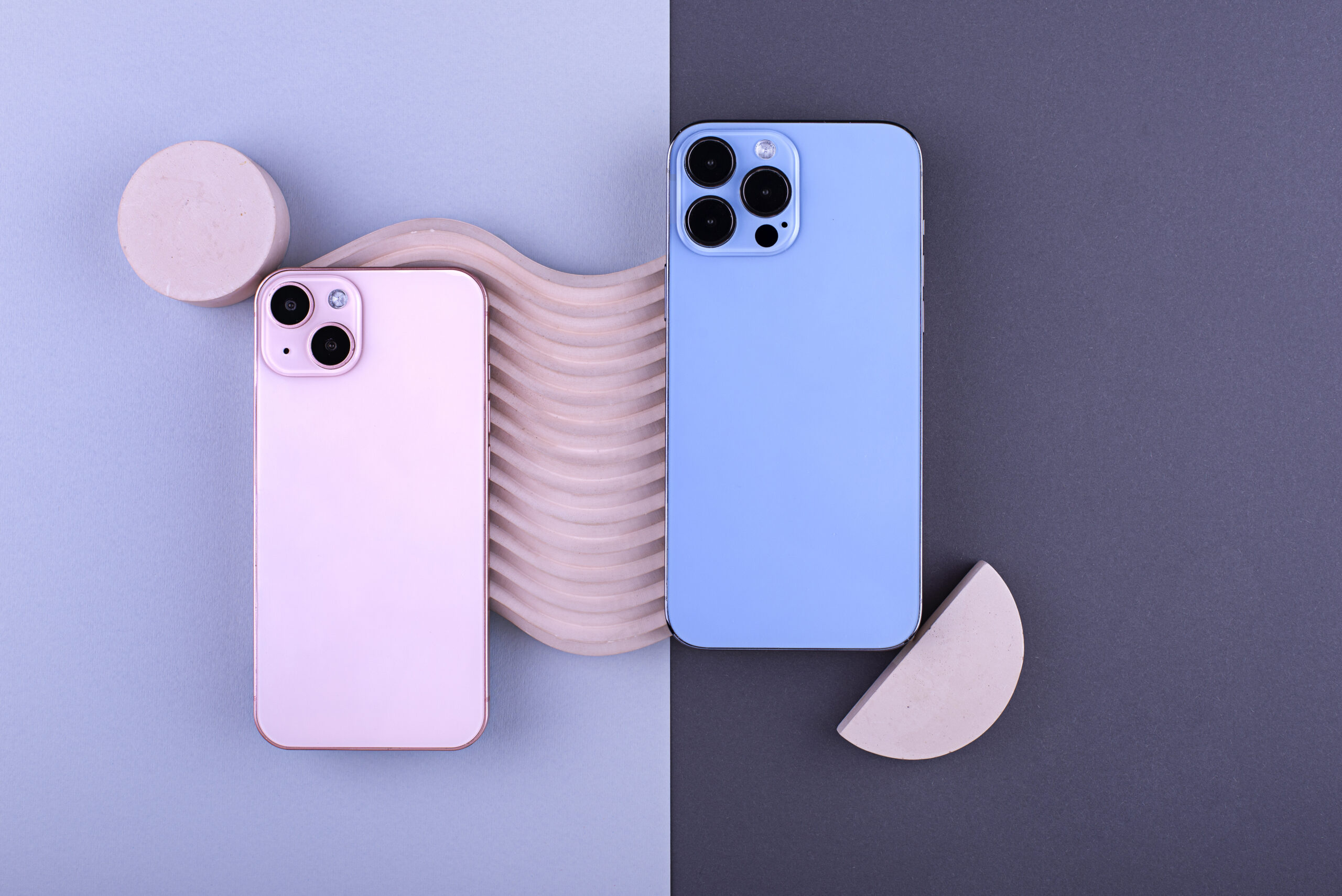 elegant-smartphone-composition